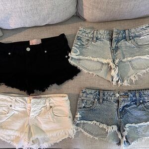 Revice low rise shorts size 24